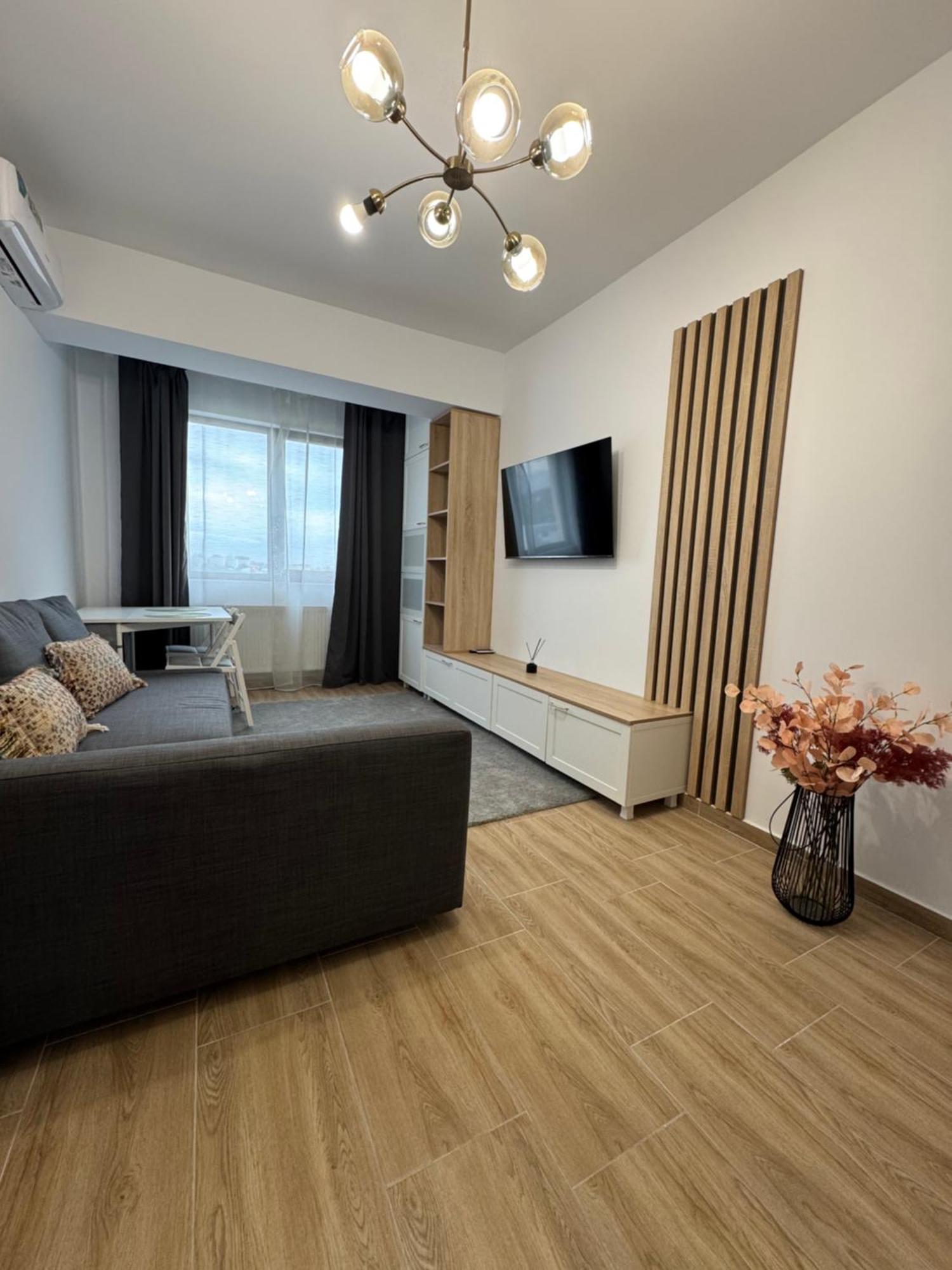 Nice Home For Your Family 이아시 외부 사진